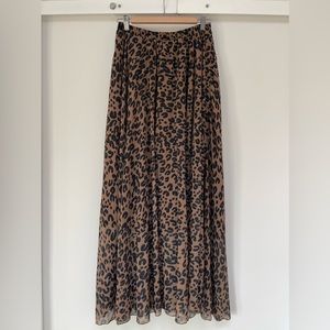 Leopard Maxi skirt from Chichwish